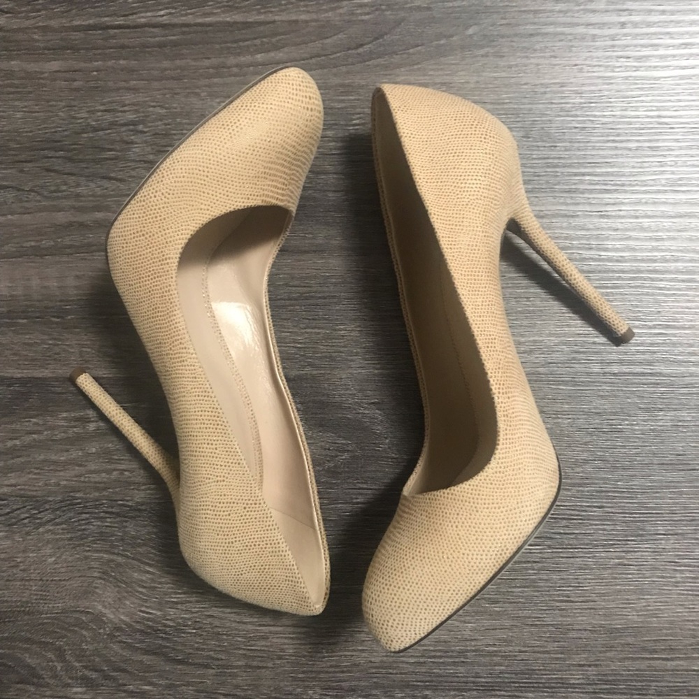 SERGIO ROSSI texture leather heels.- donated